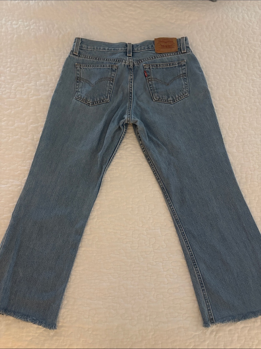 Levi's Women's Light Blue Cropped Ankle Jeans with Raw Hem